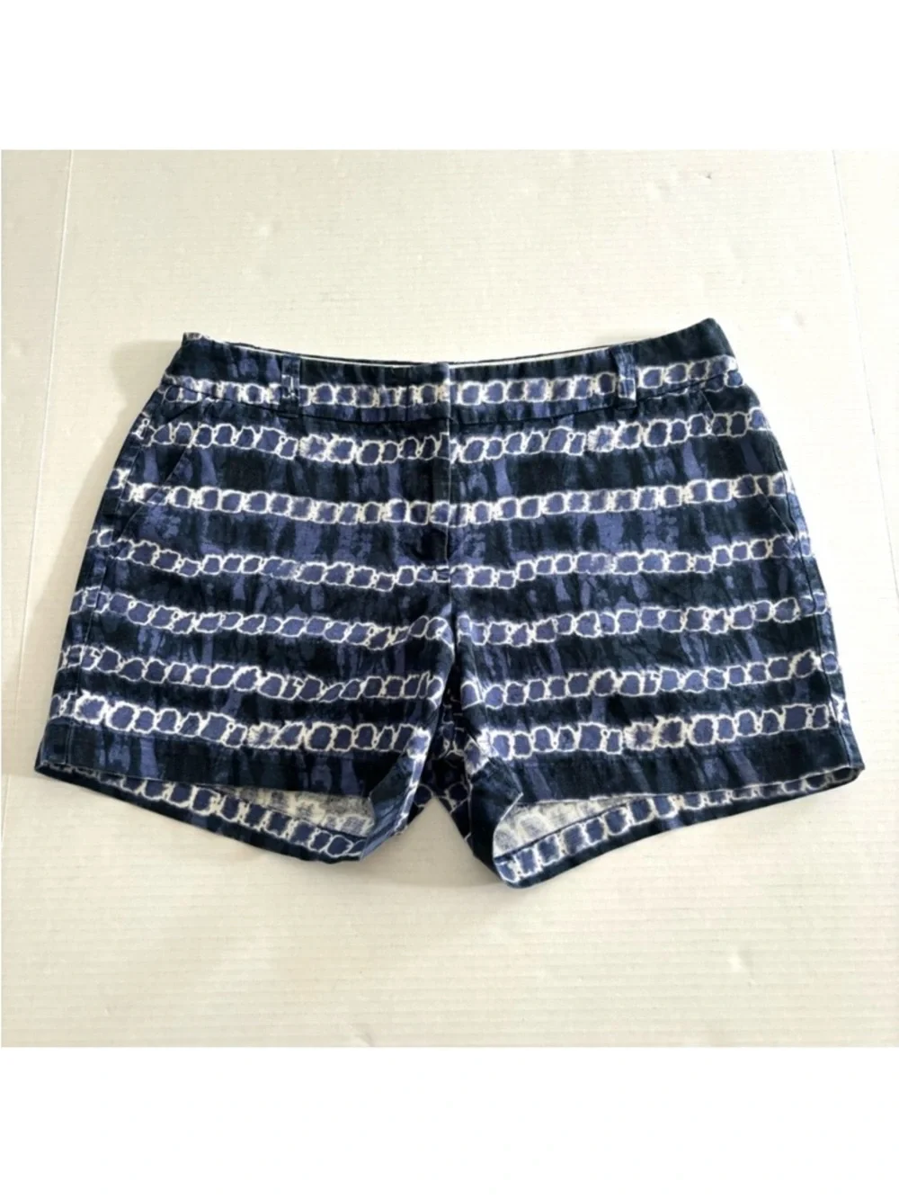 J.Crew Linen Blend Blue White Tie Dye Chain 4.5” Shorts Pockets Women’s size 8‎